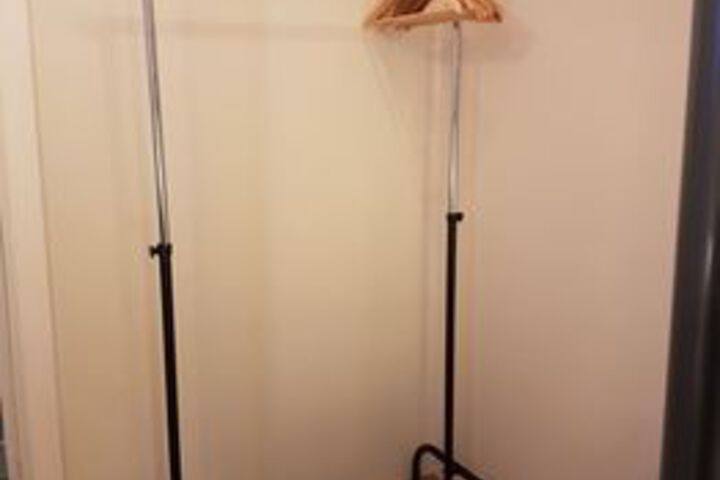 Room 5 of 17