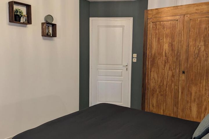 Room 22 of 49