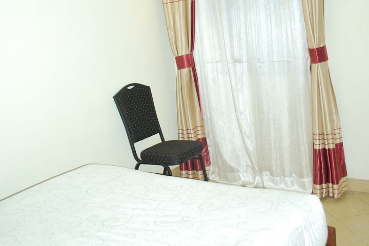 Room 16 of 46