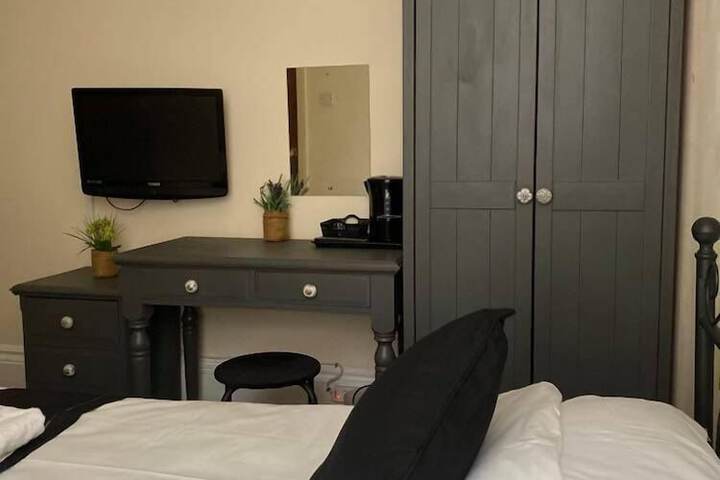 Room 9 of 46