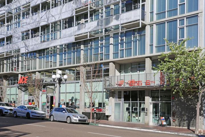 Photo 1