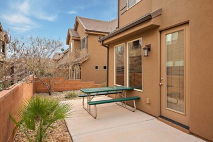 Terrace/Patio 17 of 57