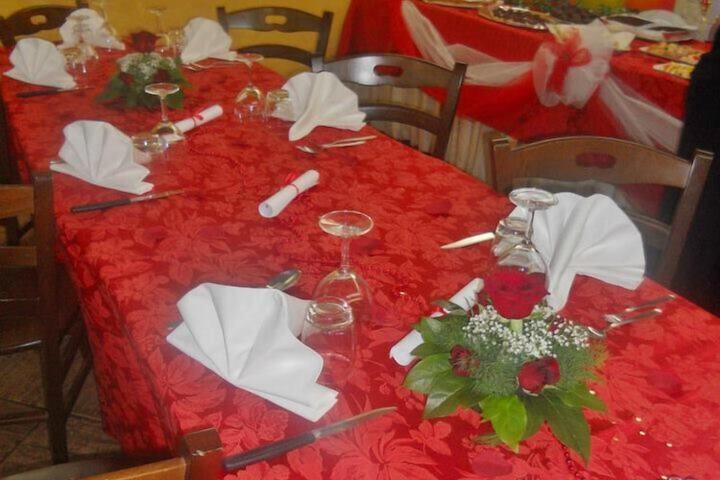 Dining 35 of 48