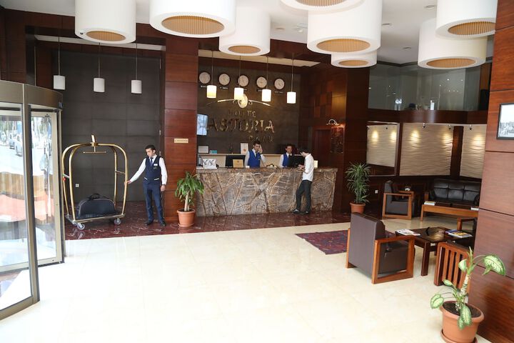 Hotel Interior 7 of 113