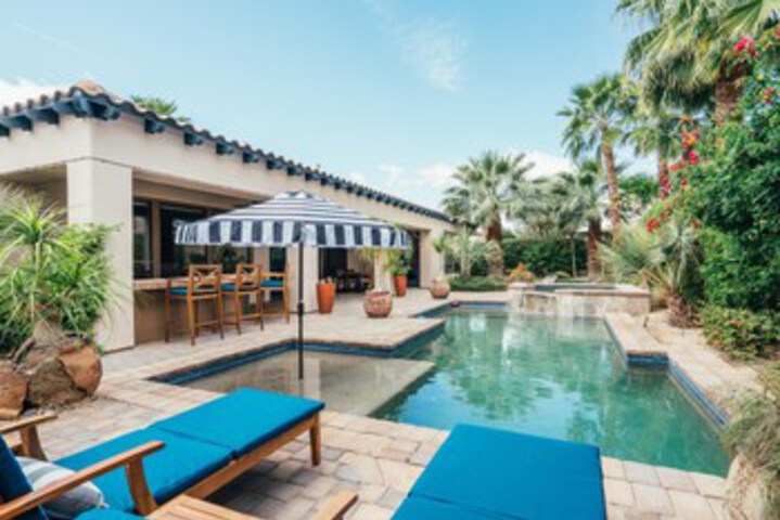 Pool 14 of 33