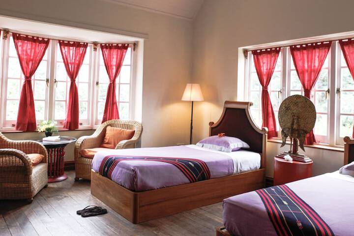 Room 3 of 36