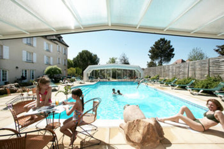 Pools & Facilities