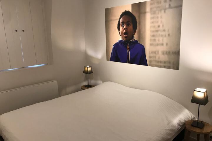 Room 4 of 28