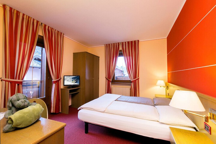 Room 7 of 20