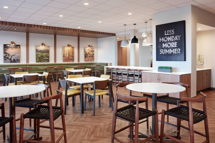 Breakfast area