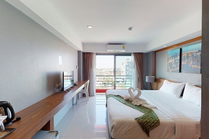 Room 81 of 181