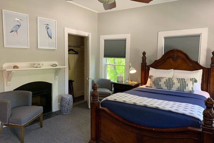 Room 27 of 58
