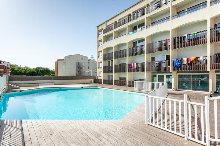 Pools & Facilities