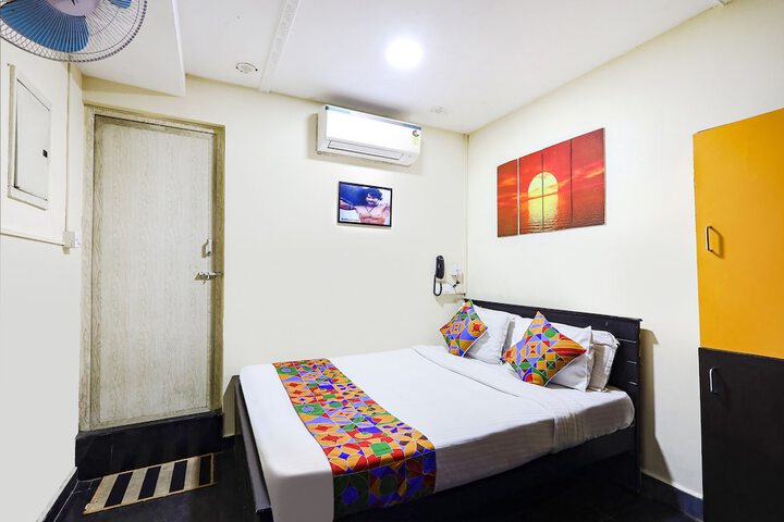 Room 12 of 24