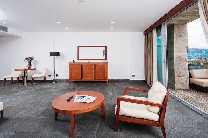 Room 46 of 114