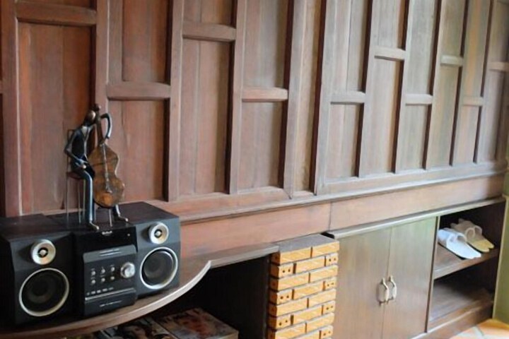 Room amenity