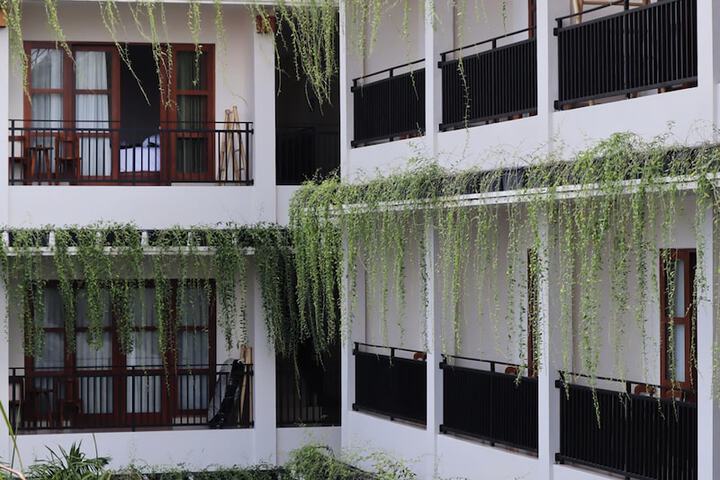 Hotel 78 of 105