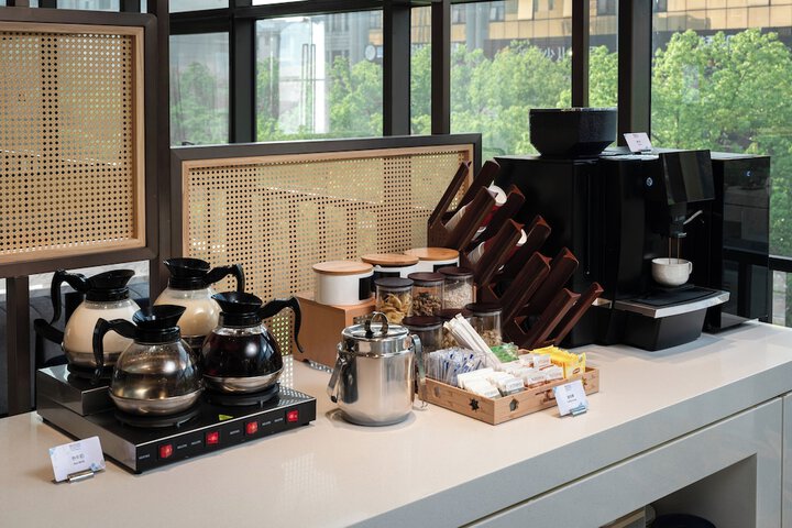 Breakfast/Coffee Service 59 of 79