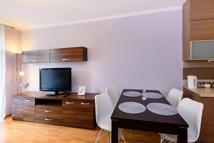 Room 18 of 37