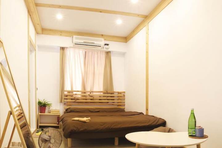 Room 50 of 95
