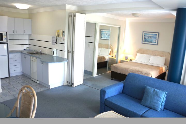 Room 9 of 21