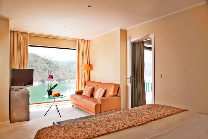 Room 5 of 41