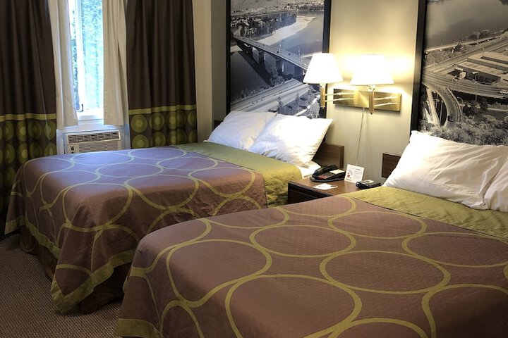 Room 7 of 36