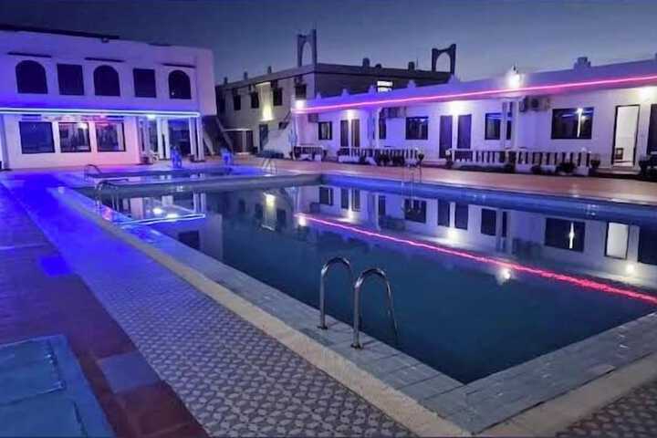 Pool 7 of 7