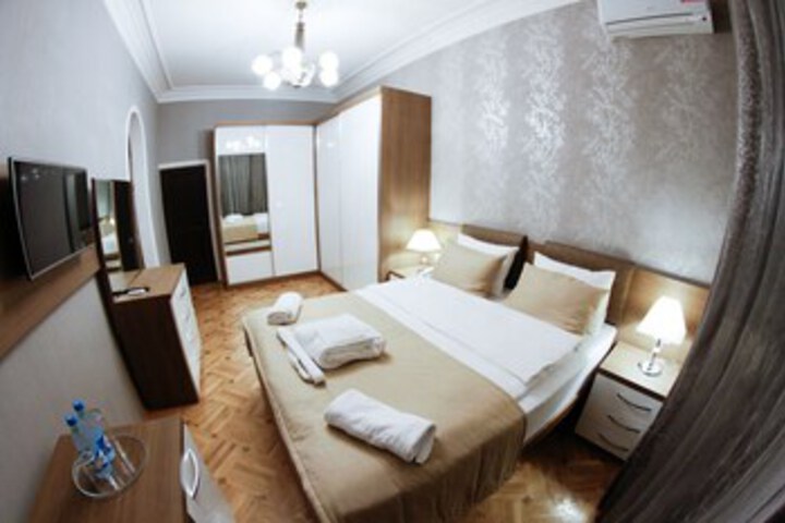 Room 14 of 29