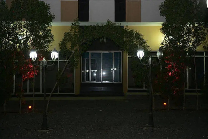 CAMEL CAMPUS