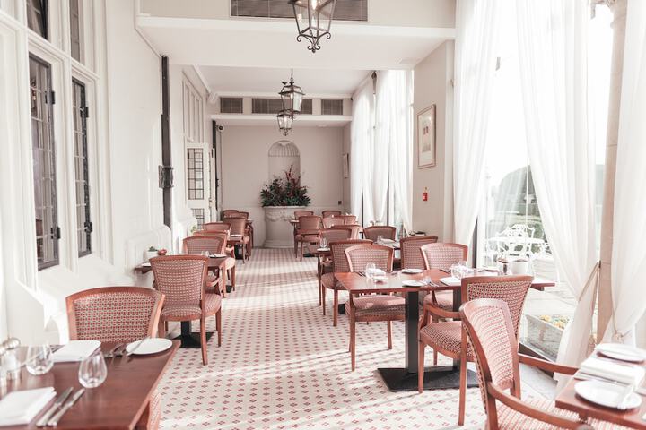 Dining 38 of 55