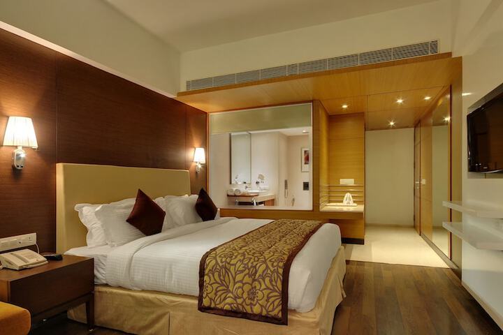 Room 9 of 52