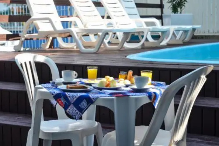 Hotel with Pool