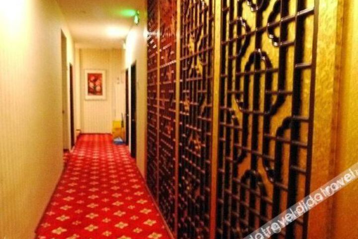 Hotel Interior 9 of 26