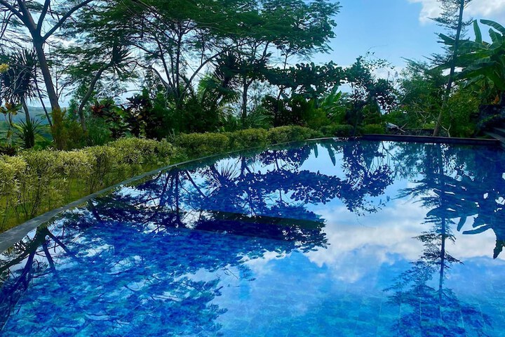 Pool 21 of 52