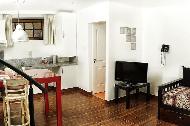 Room 21 of 34