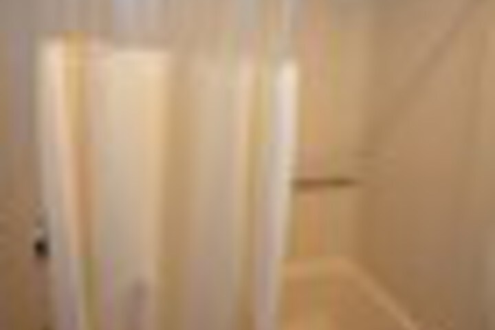 Room 158 of 207