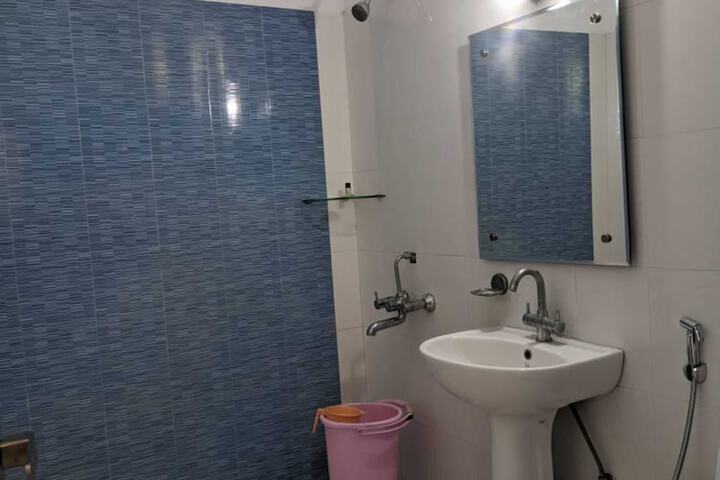Room 14 of 26