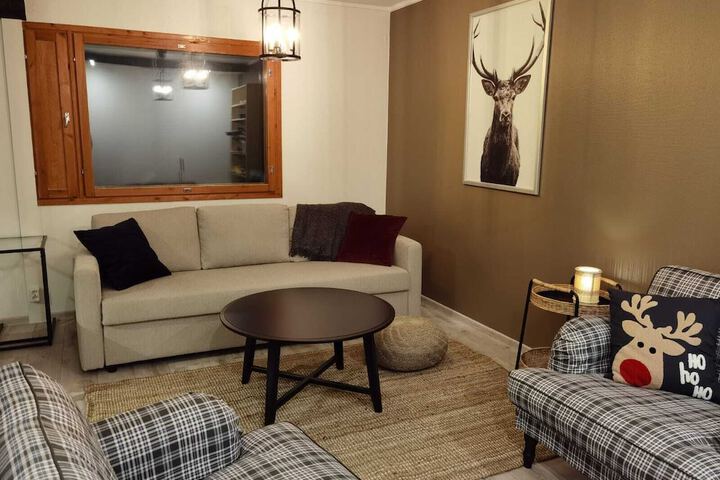 Room 33 of 72