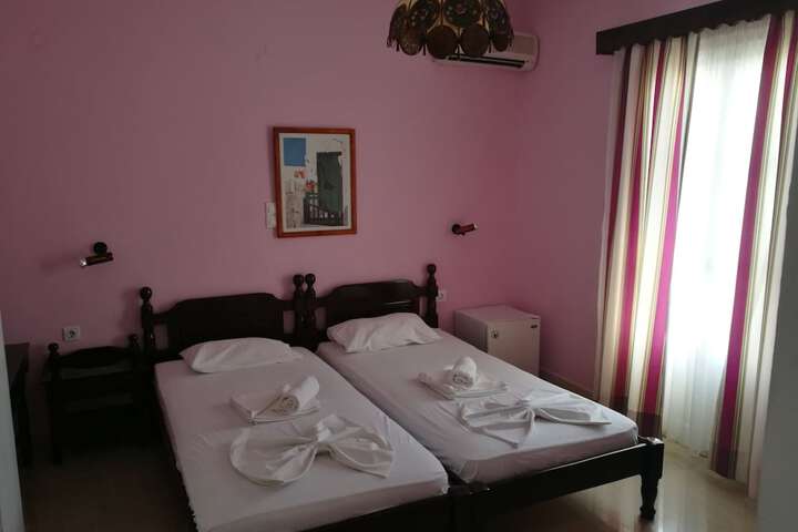 Room 17 of 54