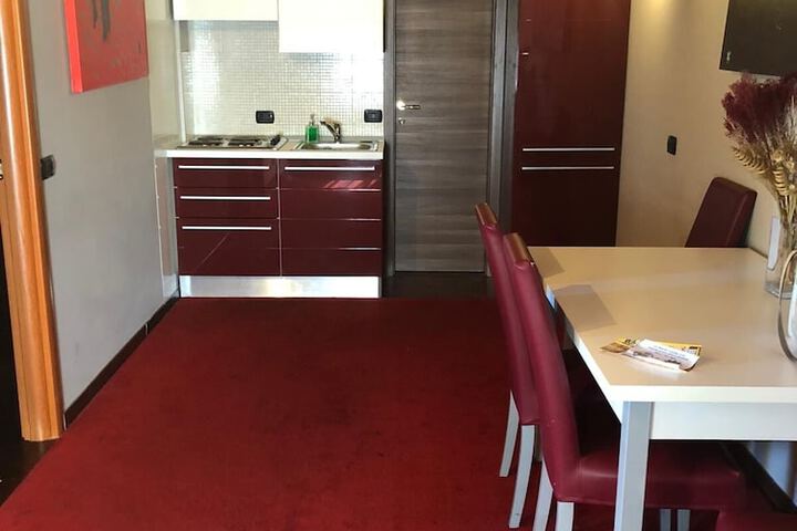Room 12 of 20