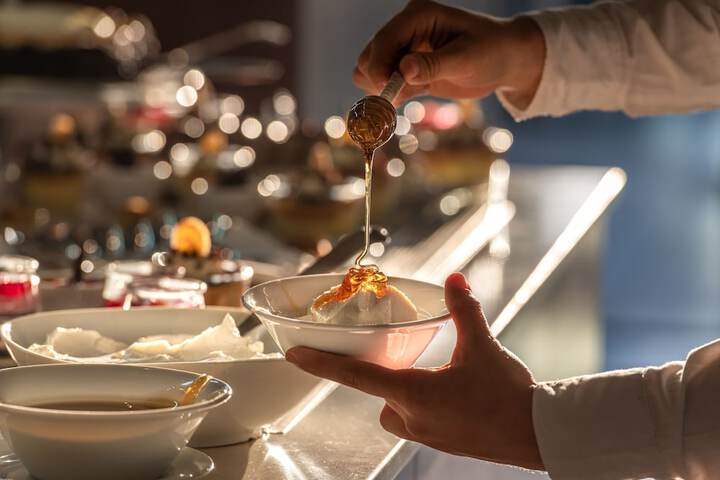 Dining 46 of 60