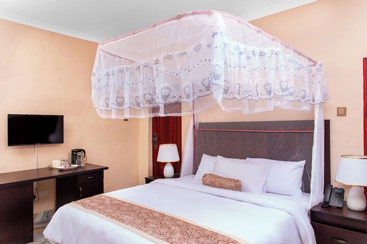 Room 5 of 21