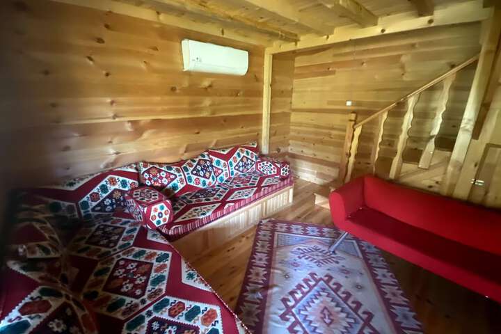 Room 55 of 166