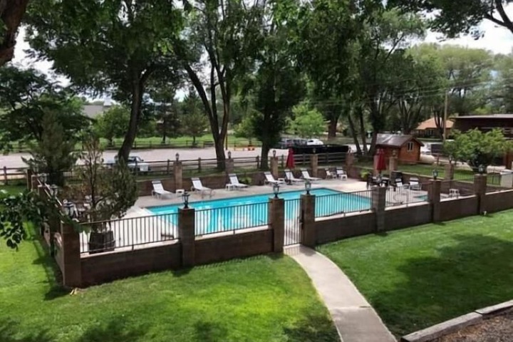 Pool 30 of 45
