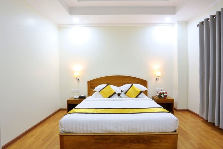 Room 5 of 34