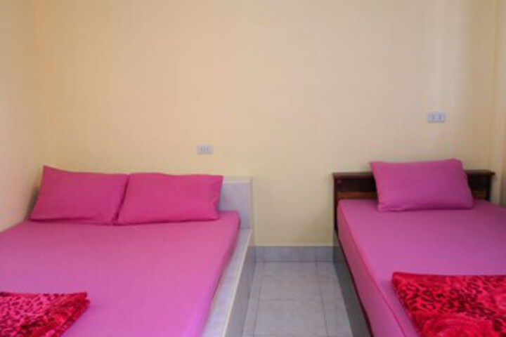 Room 5 of 23