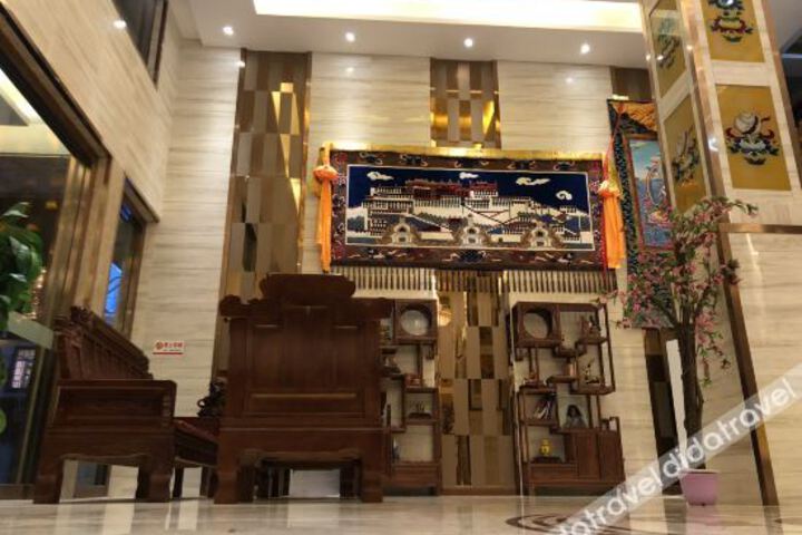 Hotel Interior 14 of 22