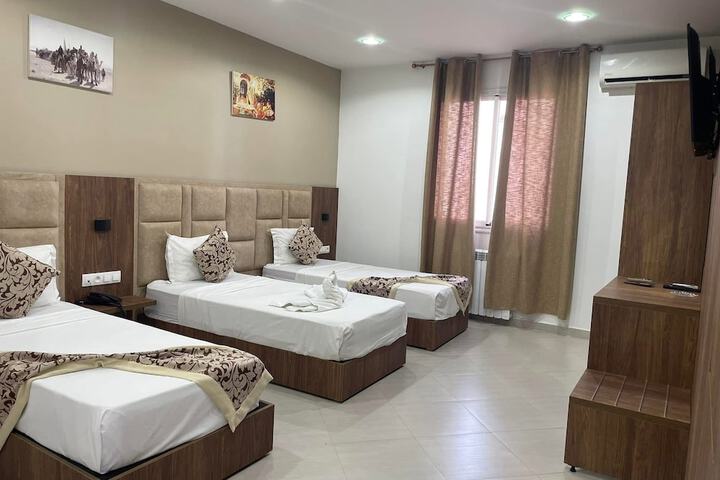 Room 14 of 29