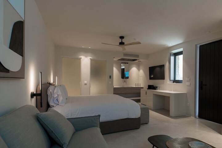 Room 9 of 44